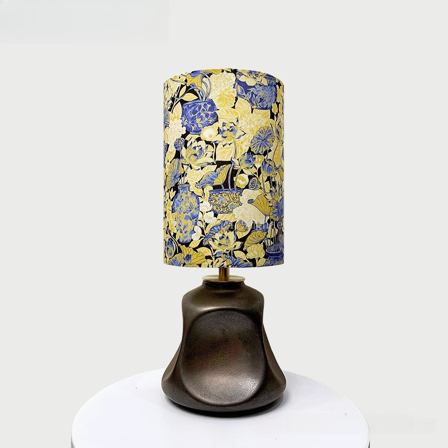 Lampu Meja Kain Gilded Liberty - Century Textile & Sewing Supply ulasan dan harga